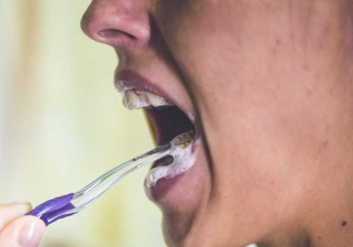 What are the first signs of ketosis?
